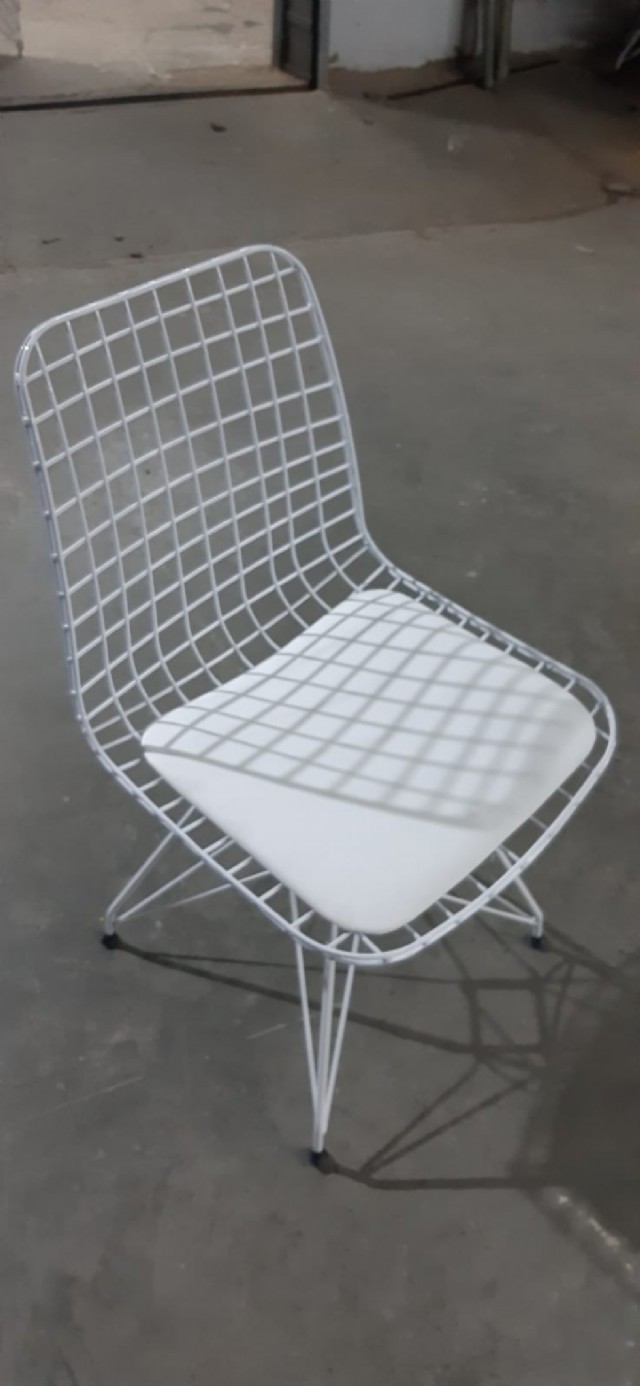 Metal Tel Sandalye Beyaz Renk